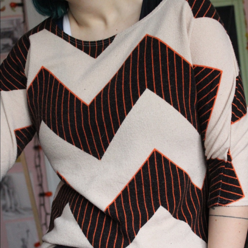 🔲🔳Unique Pixi & Ivy Sweater
